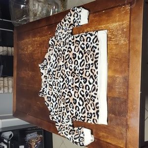 Ladies fleece pullover leopard print size Large 12-14